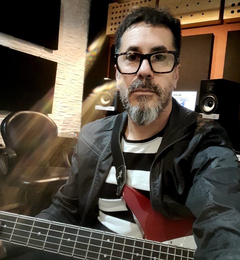 Bajo en la sala de control